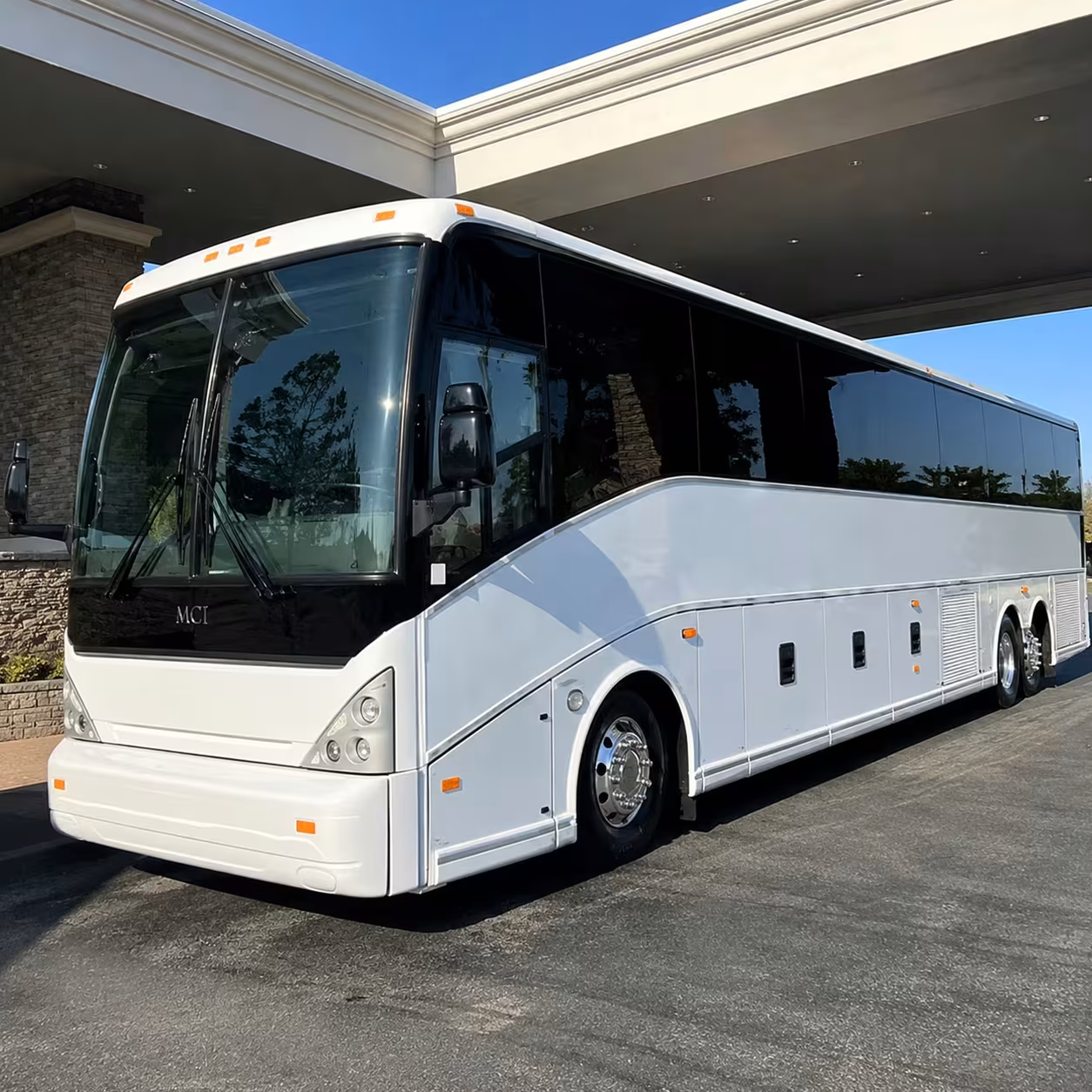 goodyear bus rentals to sky harbor airport and corporate events